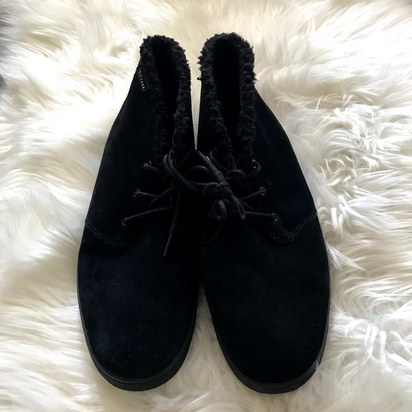 Cole Haan  Black Suede Faux Fur Lined Chukka Ankle Boots Lace Up C20842 Size 10 main image 8
